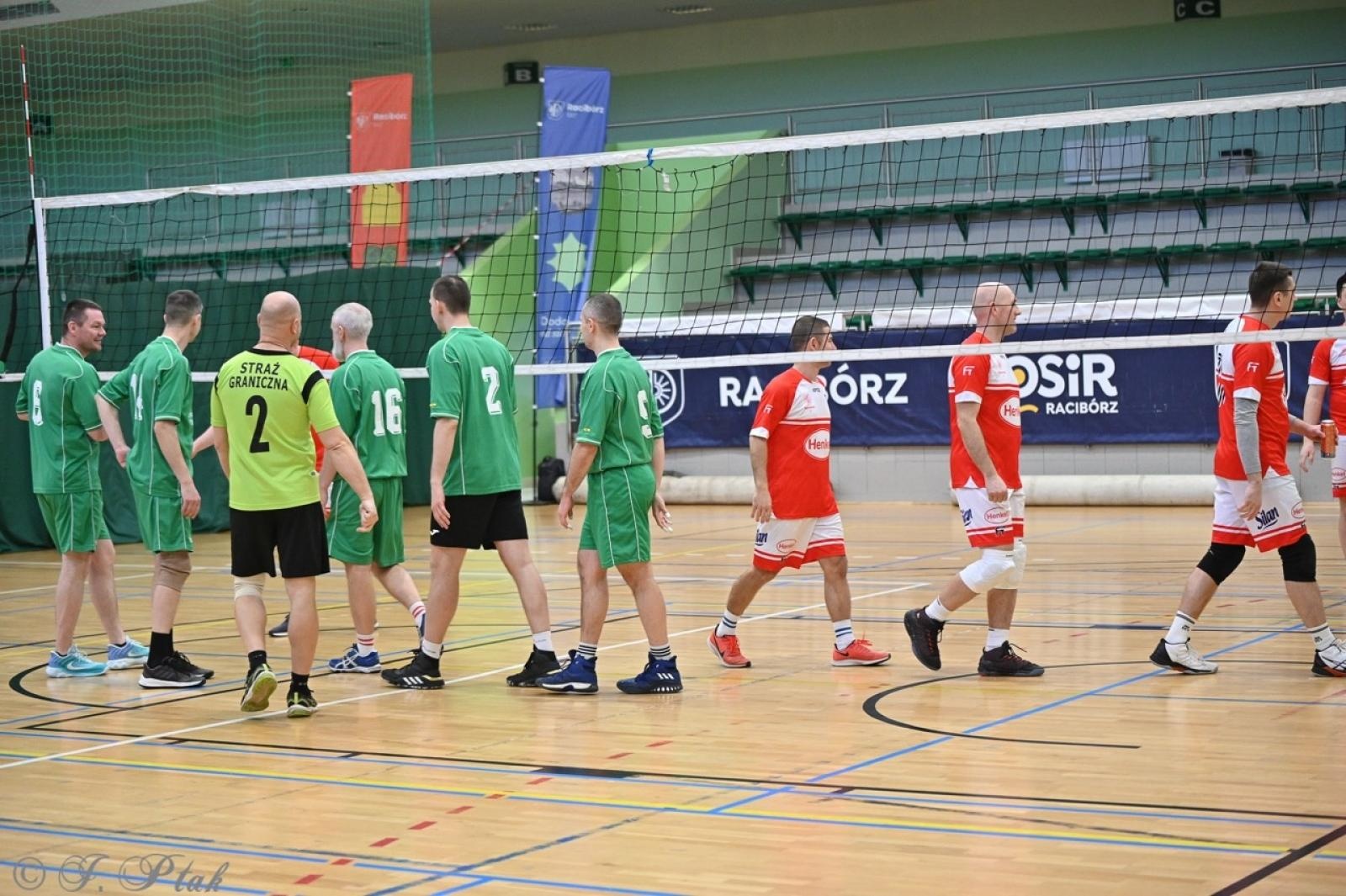 Zdjęcie w galerii na portalu naszraciborz.pl: Zakład Karny Racibórz triumfuje w XII Turnieju Siatkarskim Zakładów Pracy i Służb Mundurowych [FOTO i WIDEO] wiadomości z regionu