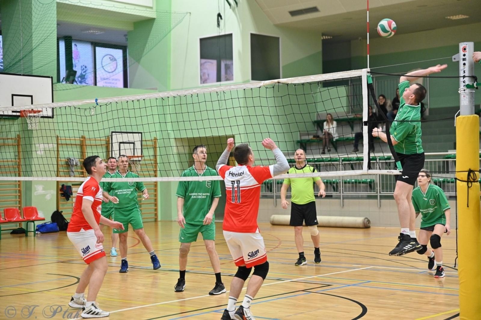 Zdjęcie w galerii na portalu naszraciborz.pl: Zakład Karny Racibórz triumfuje w XII Turnieju Siatkarskim Zakładów Pracy i Służb Mundurowych [FOTO i WIDEO] wiadomości z regionu