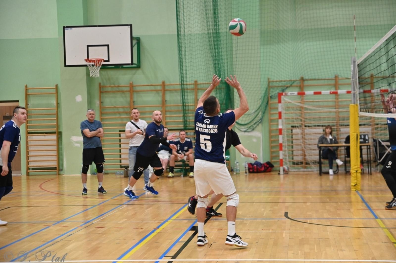 Zdjęcie w galerii na portalu naszraciborz.pl: Zakład Karny Racibórz triumfuje w XII Turnieju Siatkarskim Zakładów Pracy i Służb Mundurowych [FOTO i WIDEO] wiadomości z regionu