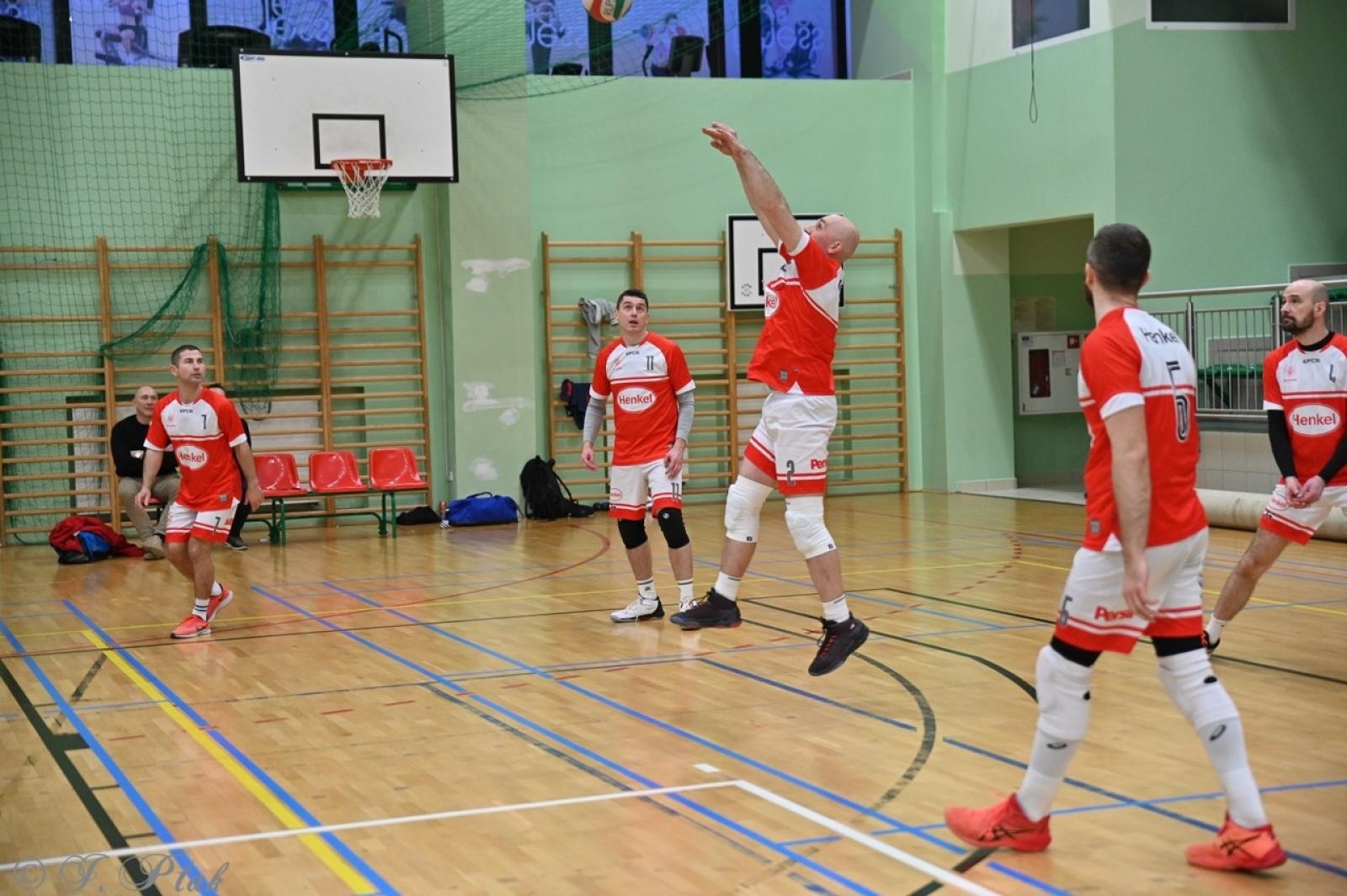 Zdjęcie w galerii na portalu naszraciborz.pl: Zakład Karny Racibórz triumfuje w XII Turnieju Siatkarskim Zakładów Pracy i Służb Mundurowych [FOTO i WIDEO] wiadomości z regionu