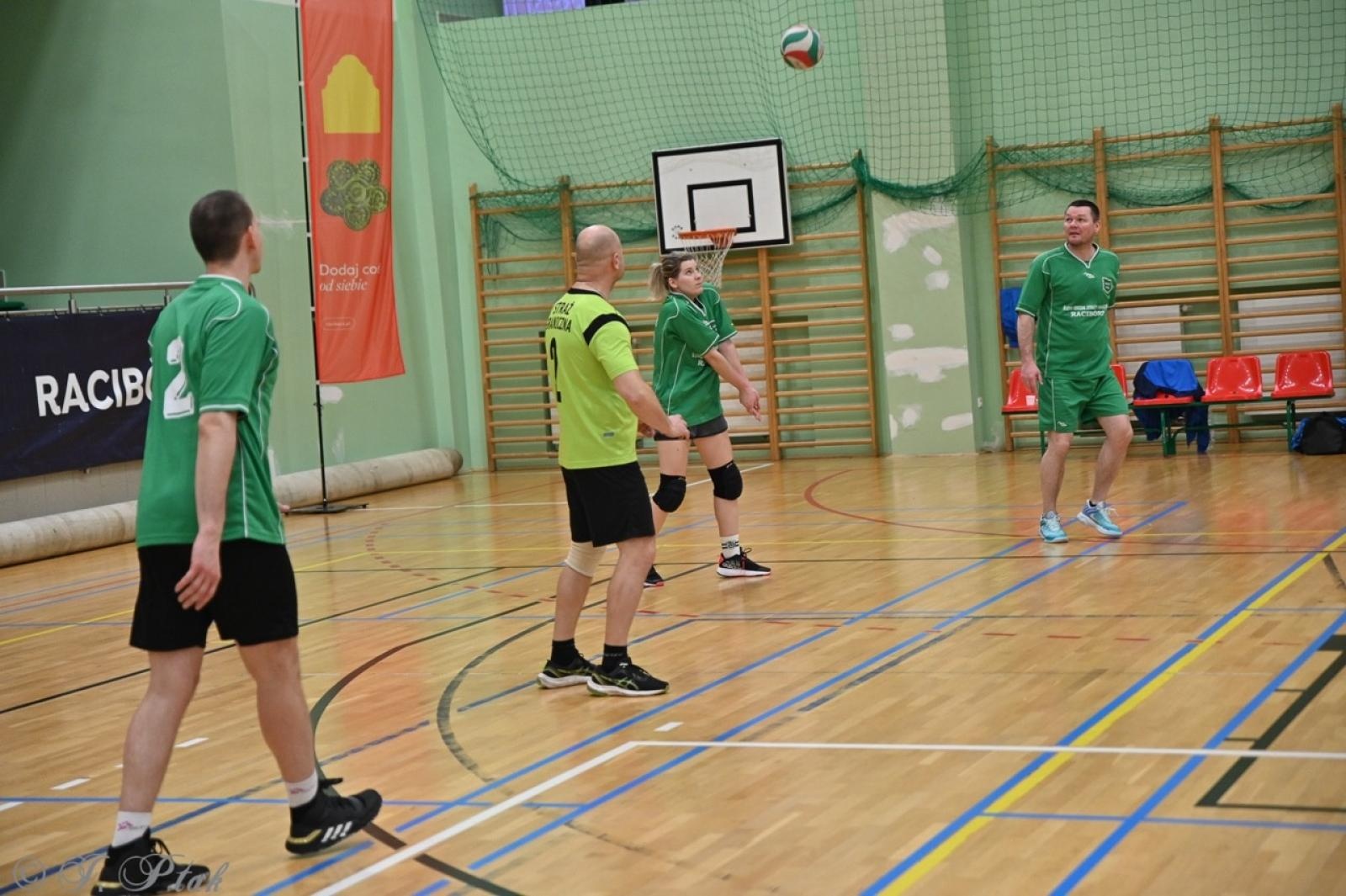 Zdjęcie w galerii na portalu naszraciborz.pl: Zakład Karny Racibórz triumfuje w XII Turnieju Siatkarskim Zakładów Pracy i Służb Mundurowych [FOTO i WIDEO] wiadomości z regionu