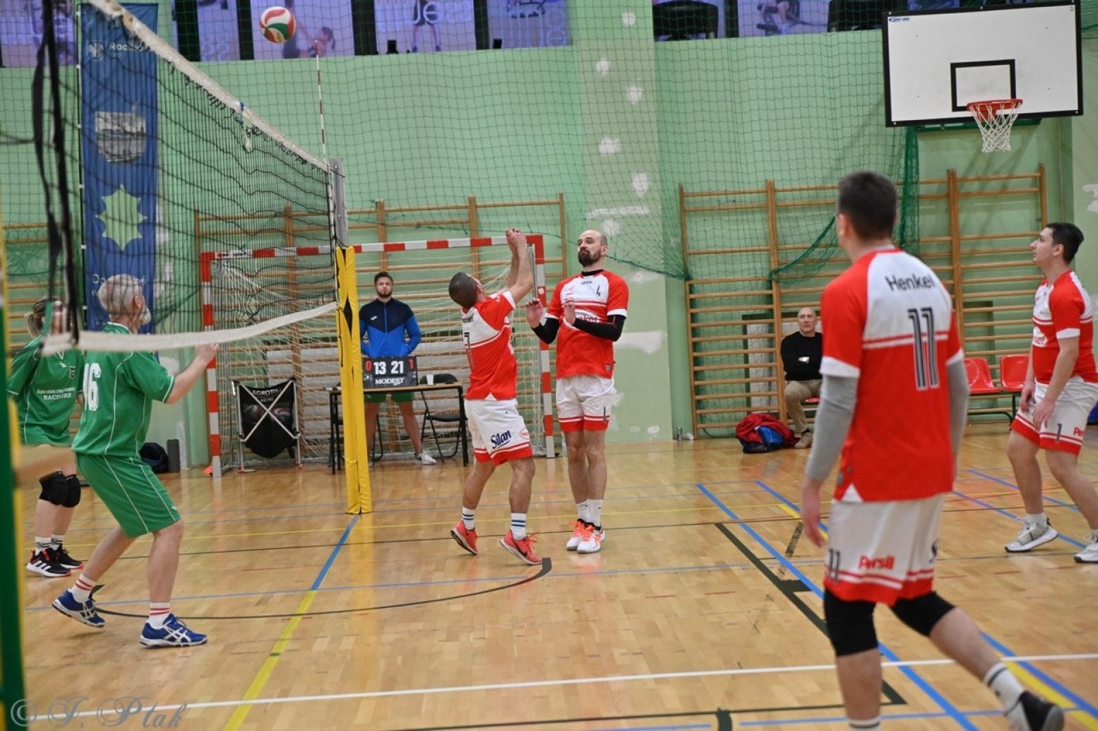 Zdjęcie w galerii na portalu naszraciborz.pl: Zakład Karny Racibórz triumfuje w XII Turnieju Siatkarskim Zakładów Pracy i Służb Mundurowych [FOTO i WIDEO] wiadomości z regionu