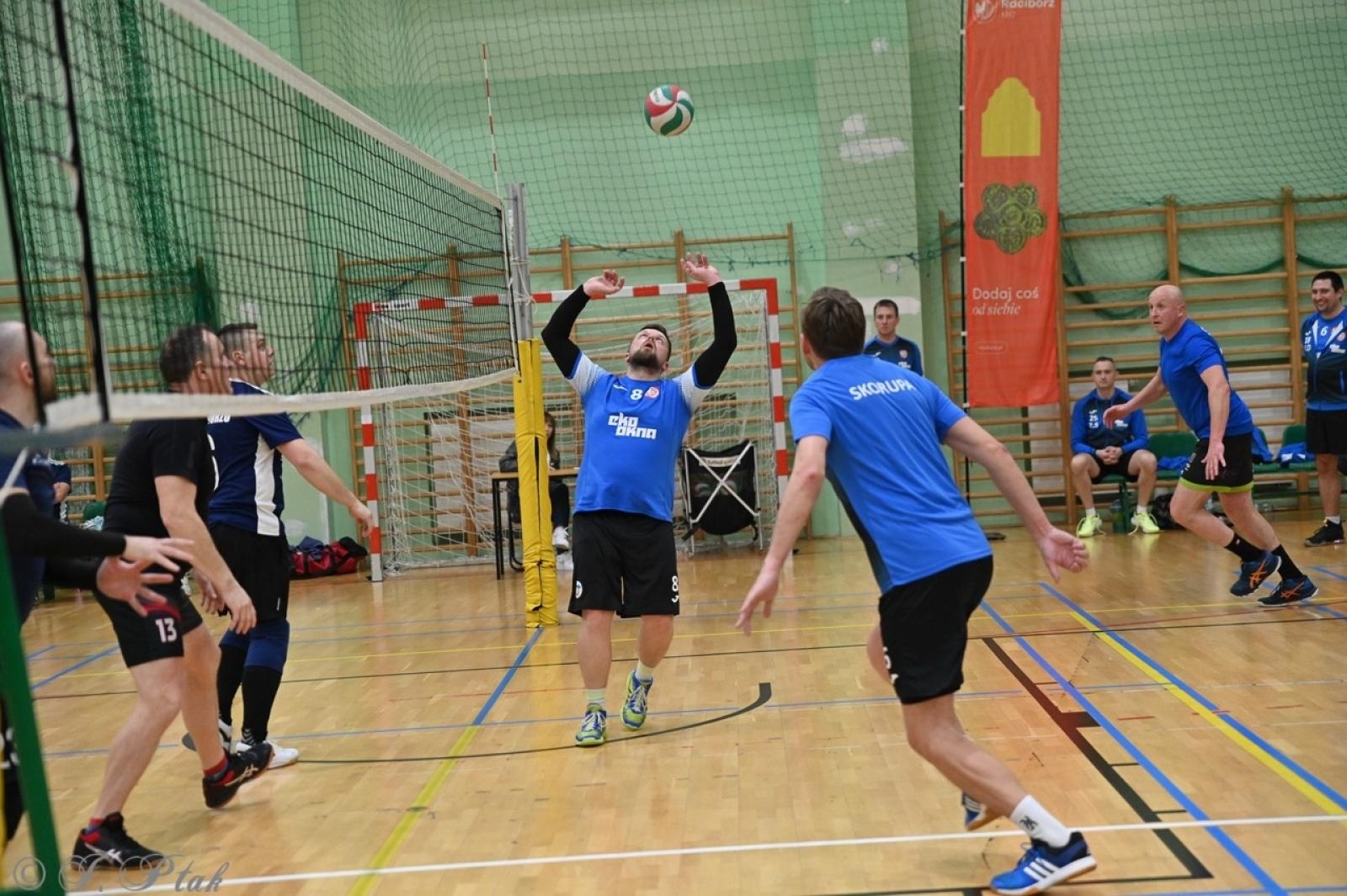Zdjęcie w galerii na portalu naszraciborz.pl: Zakład Karny Racibórz triumfuje w XII Turnieju Siatkarskim Zakładów Pracy i Służb Mundurowych [FOTO i WIDEO] wiadomości z regionu