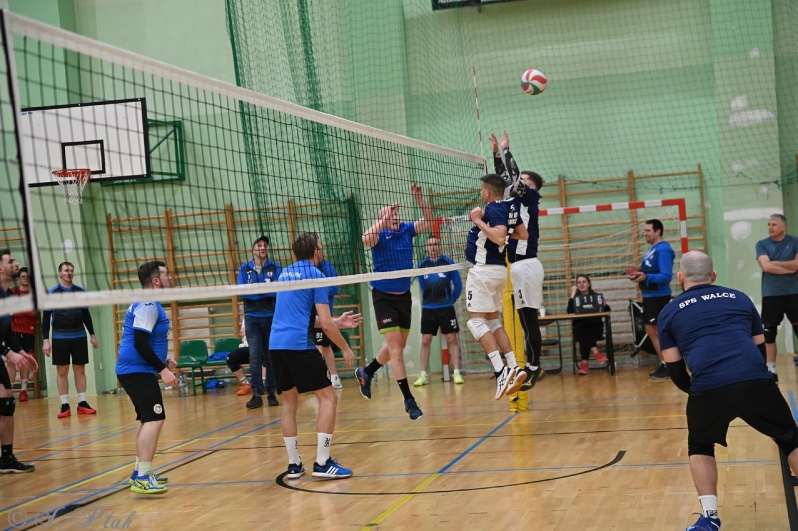 Zdjęcie w galerii na portalu naszraciborz.pl: Zakład Karny Racibórz triumfuje w XII Turnieju Siatkarskim Zakładów Pracy i Służb Mundurowych [FOTO i WIDEO] wiadomości z regionu