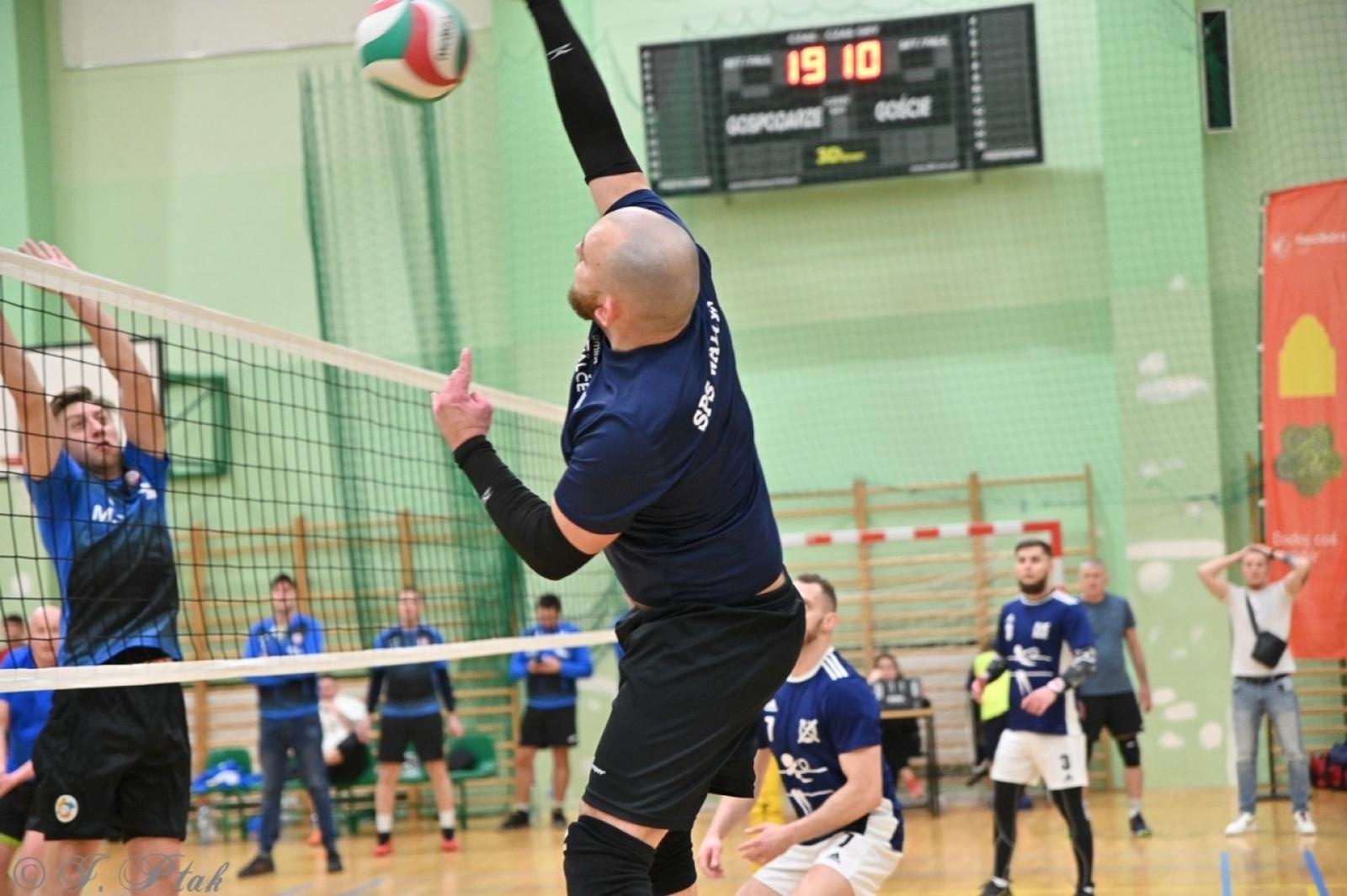 Zdjęcie w galerii na portalu naszraciborz.pl: Zakład Karny Racibórz triumfuje w XII Turnieju Siatkarskim Zakładów Pracy i Służb Mundurowych [FOTO i WIDEO] wiadomości z regionu