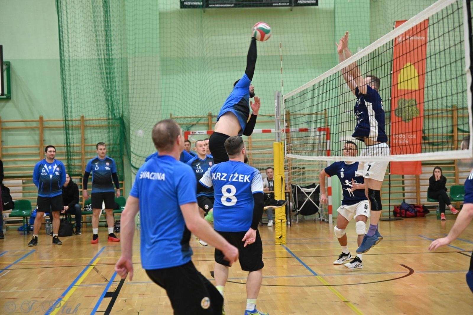 Zdjęcie w galerii na portalu naszraciborz.pl: Zakład Karny Racibórz triumfuje w XII Turnieju Siatkarskim Zakładów Pracy i Służb Mundurowych [FOTO i WIDEO] wiadomości z regionu