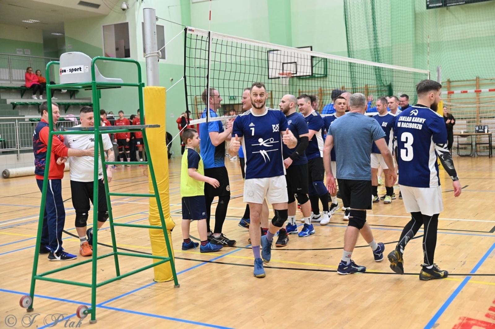 Zdjęcie w galerii na portalu naszraciborz.pl: Zakład Karny Racibórz triumfuje w XII Turnieju Siatkarskim Zakładów Pracy i Służb Mundurowych [FOTO i WIDEO] wiadomości z regionu