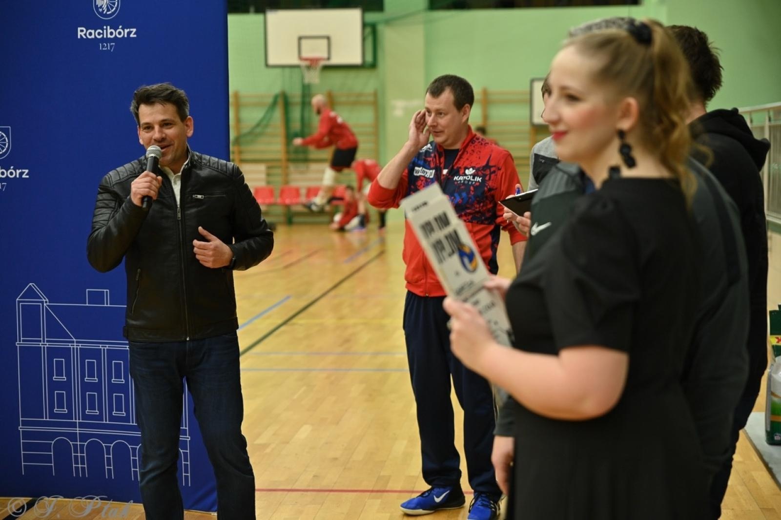 Zdjęcie w galerii na portalu naszraciborz.pl: Zakład Karny Racibórz triumfuje w XII Turnieju Siatkarskim Zakładów Pracy i Służb Mundurowych [FOTO i WIDEO] wiadomości z regionu