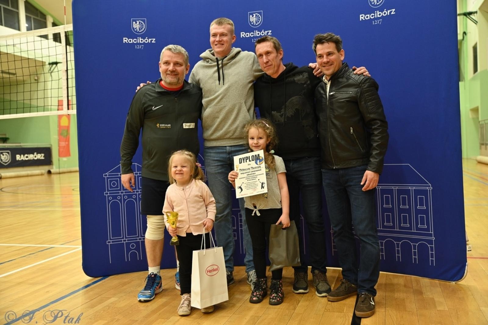 Zdjęcie w galerii na portalu naszraciborz.pl: Zakład Karny Racibórz triumfuje w XII Turnieju Siatkarskim Zakładów Pracy i Służb Mundurowych [FOTO i WIDEO] wiadomości z regionu