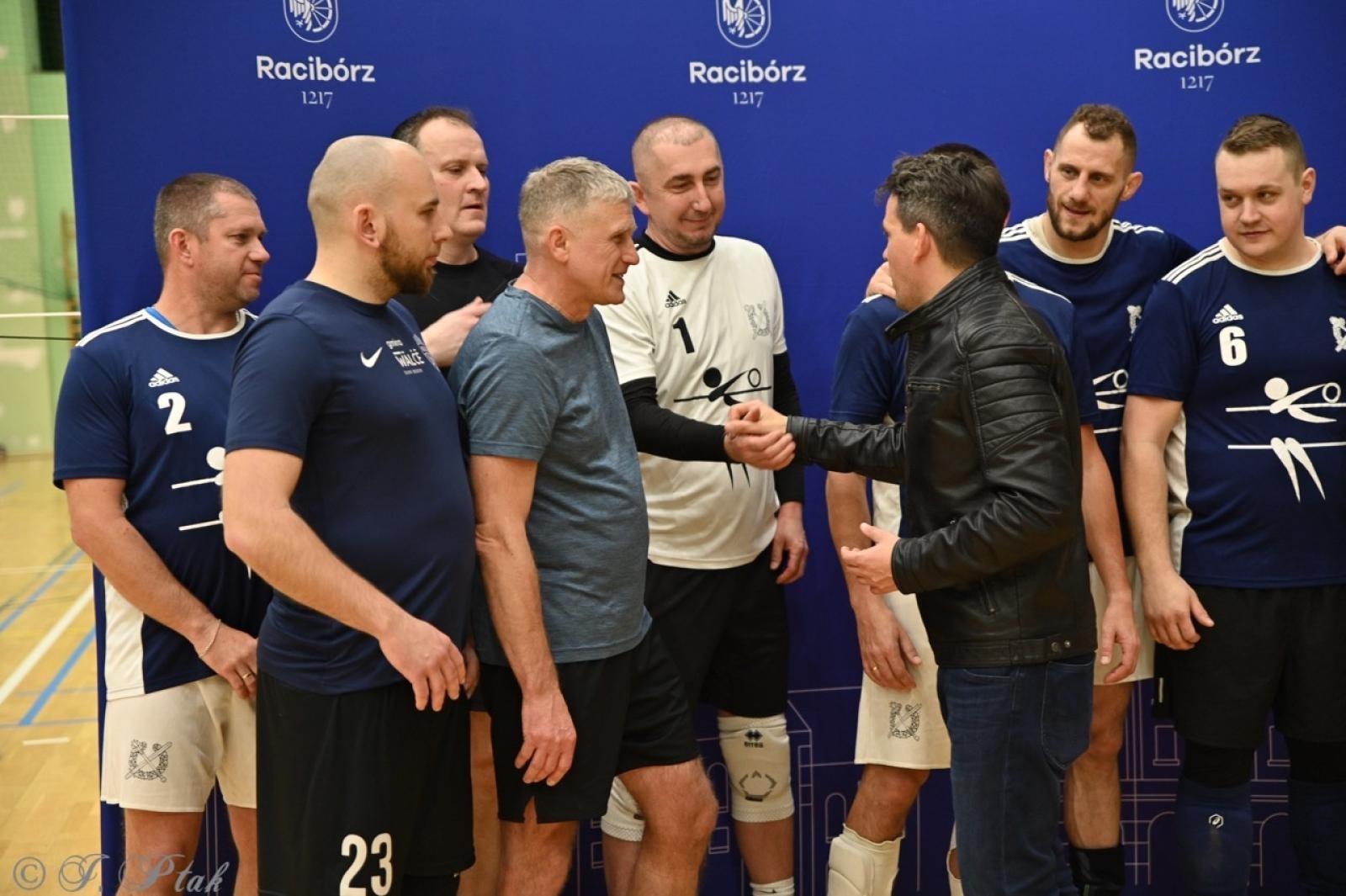 Zdjęcie w galerii na portalu naszraciborz.pl: Zakład Karny Racibórz triumfuje w XII Turnieju Siatkarskim Zakładów Pracy i Służb Mundurowych [FOTO i WIDEO] wiadomości z regionu