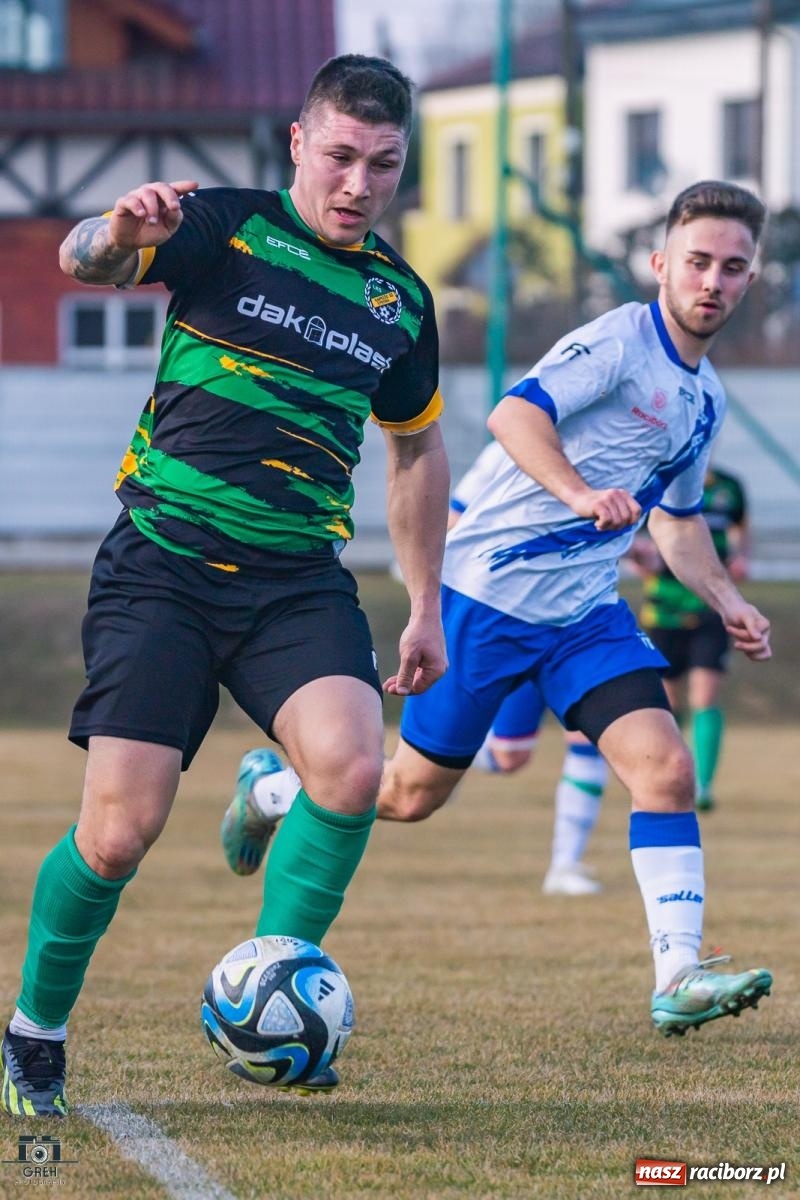 Zdjęcie w galerii na portalu naszraciborz.pl: Unia Racibórz triumfuje w inauguracyjnym meczu rundy wiosennej [FOTO] wiadomości z regionu