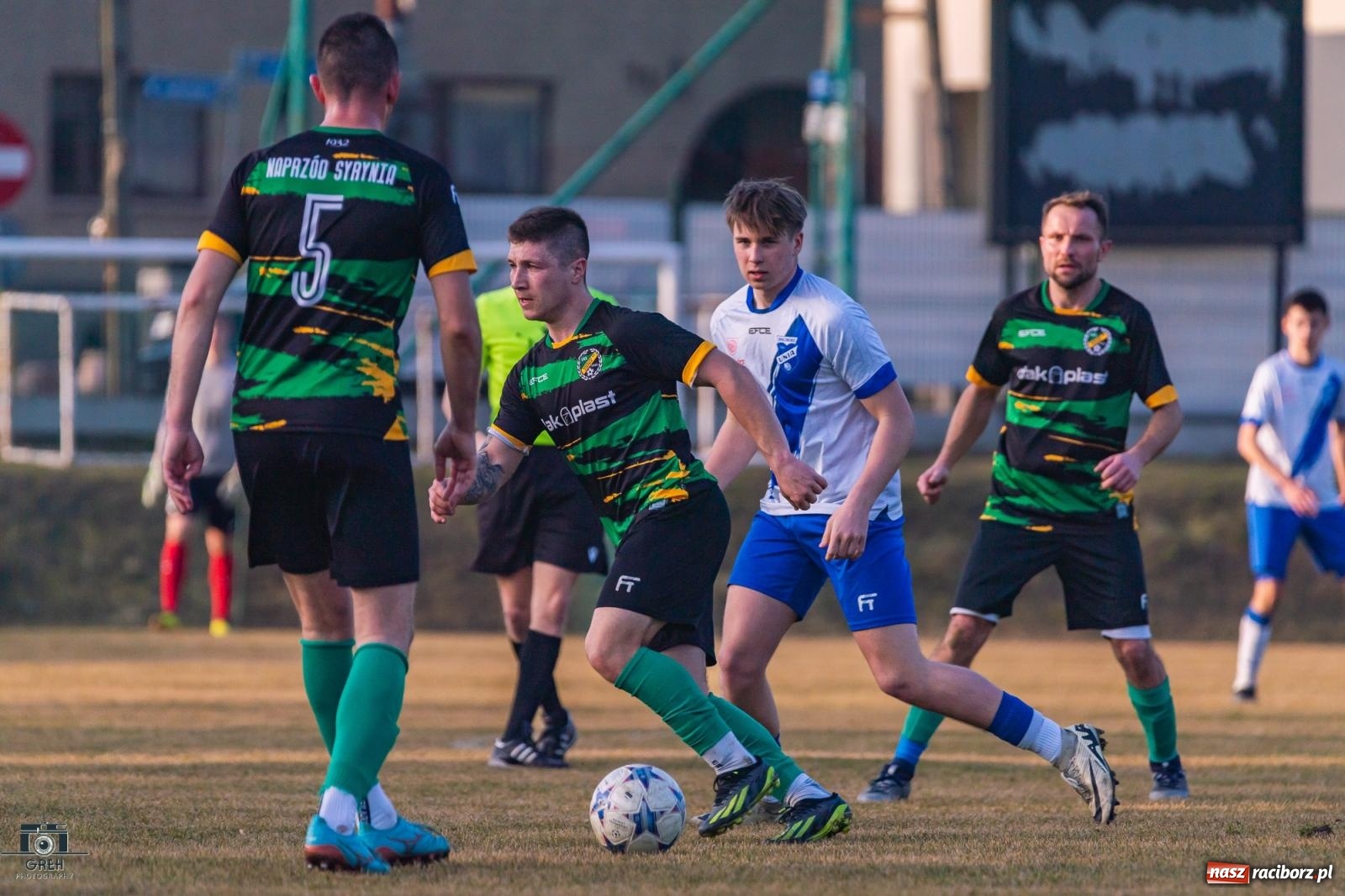 Zdjęcie w galerii na portalu naszraciborz.pl: Unia Racibórz triumfuje w inauguracyjnym meczu rundy wiosennej [FOTO] wiadomości z regionu