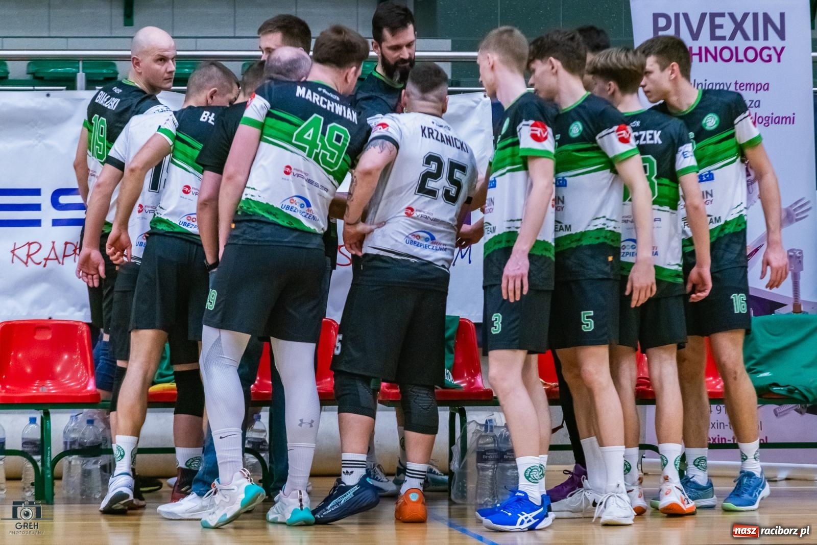 Zdjęcie w galerii na portalu naszraciborz.pl: Do tie-breaka zabrakło niewiele. KS Racibórz uległ Dąbrowie Górniczej [FOTO] wiadomości z regionu