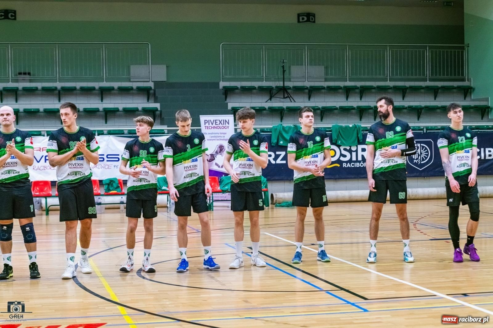 Zdjęcie w galerii na portalu naszraciborz.pl: Do tie-breaka zabrakło niewiele. KS Racibórz uległ Dąbrowie Górniczej [FOTO] wiadomości z regionu