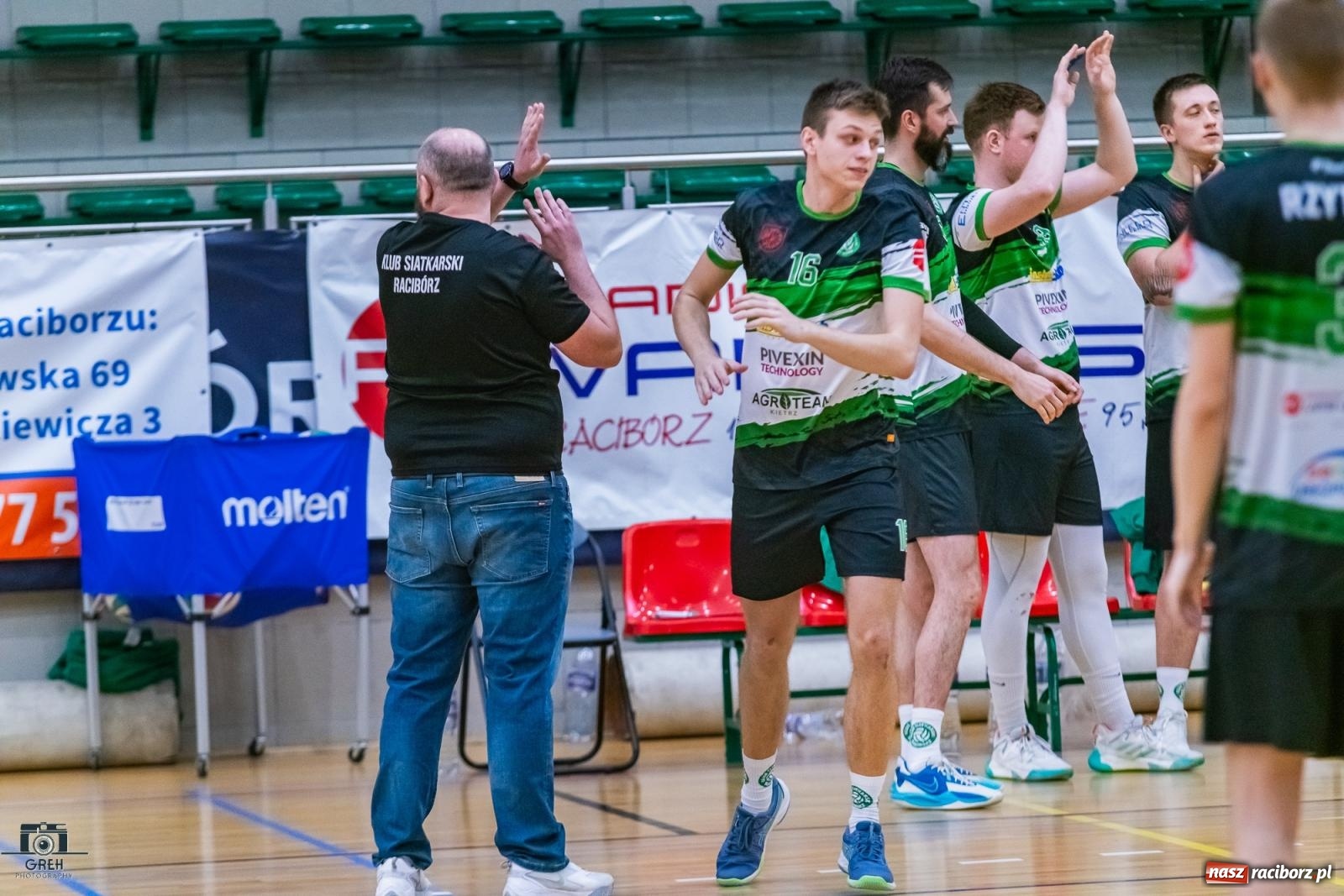 Zdjęcie w galerii na portalu naszraciborz.pl: Do tie-breaka zabrakło niewiele. KS Racibórz uległ Dąbrowie Górniczej [FOTO] wiadomości z regionu