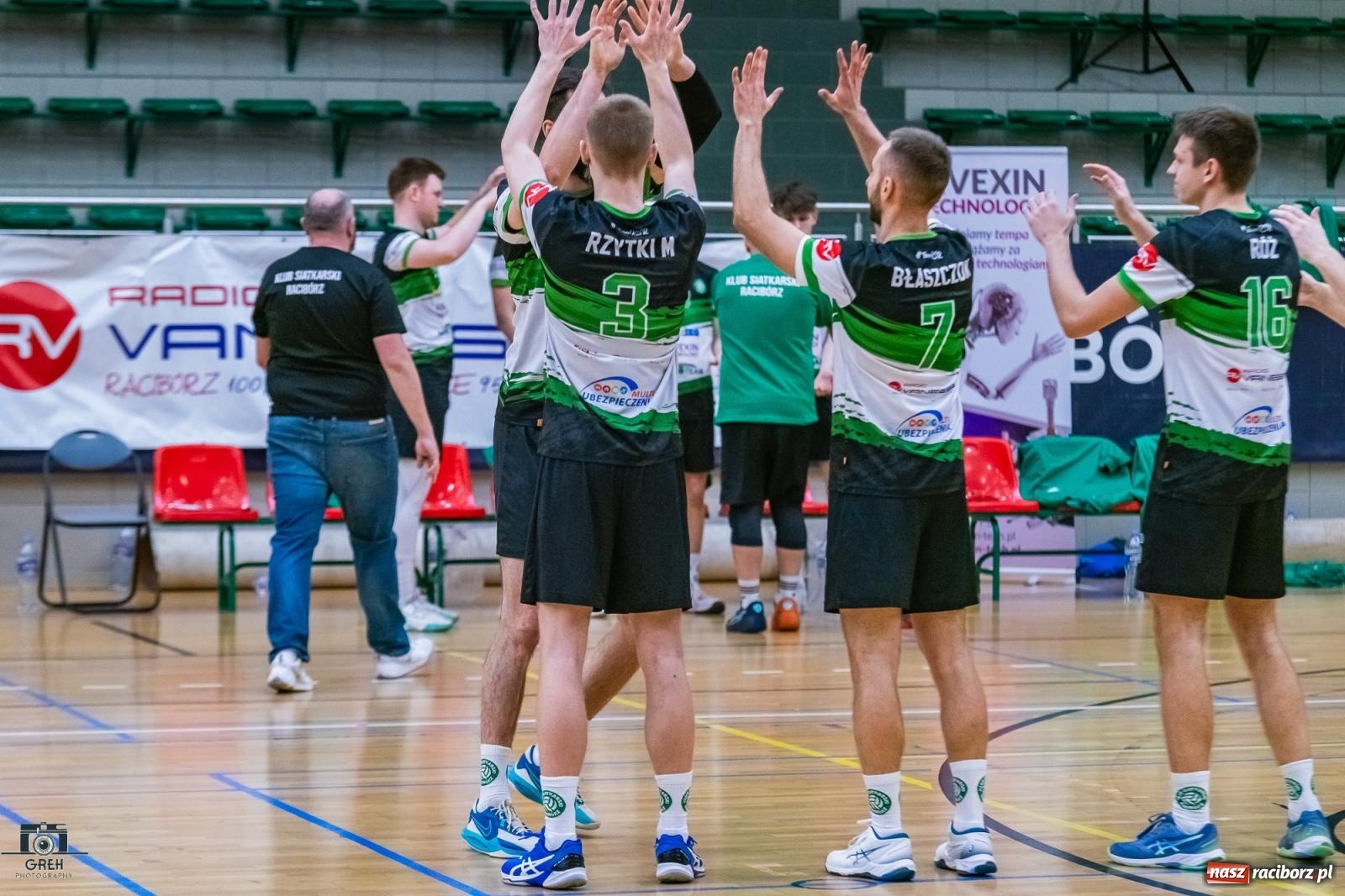 Zdjęcie w galerii na portalu naszraciborz.pl: Do tie-breaka zabrakło niewiele. KS Racibórz uległ Dąbrowie Górniczej [FOTO] wiadomości z regionu