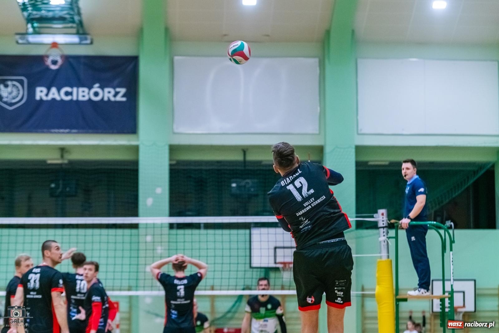 Zdjęcie w galerii na portalu naszraciborz.pl: Do tie-breaka zabrakło niewiele. KS Racibórz uległ Dąbrowie Górniczej [FOTO] wiadomości z regionu