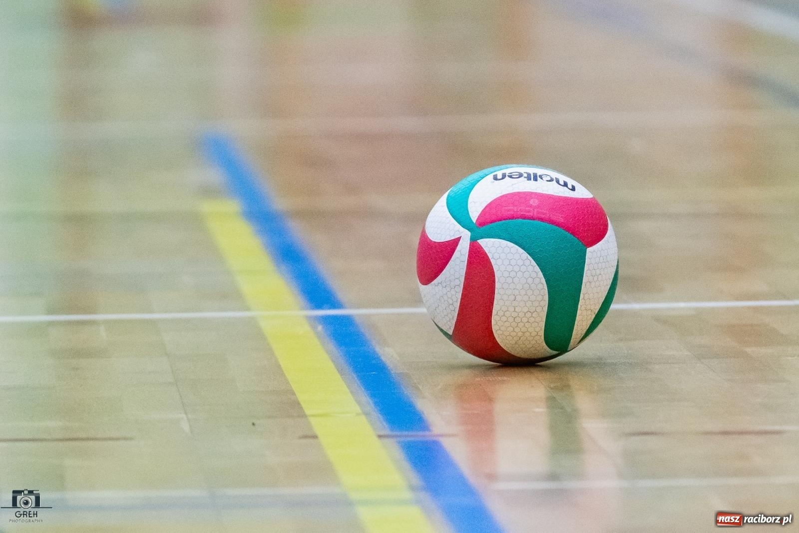 Zdjęcie w galerii na portalu naszraciborz.pl: Do tie-breaka zabrakło niewiele. KS Racibórz uległ Dąbrowie Górniczej [FOTO] wiadomości z regionu