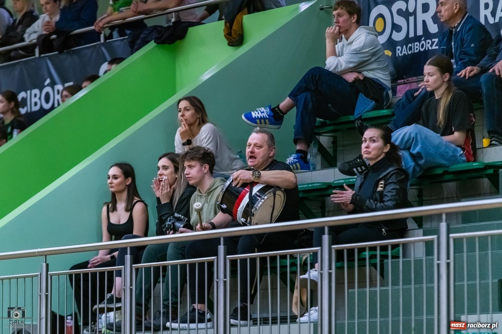 Zdjęcie w galerii na portalu naszraciborz.pl: Do tie-breaka zabrakło niewiele. KS Racibórz uległ Dąbrowie Górniczej [FOTO] wiadomości z regionu