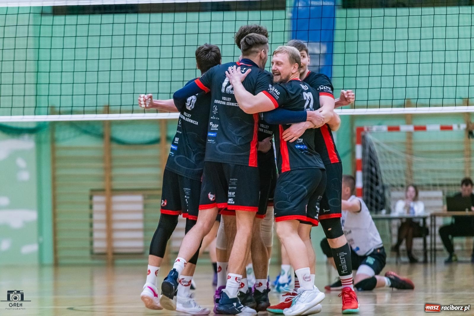 Zdjęcie w galerii na portalu naszraciborz.pl: Do tie-breaka zabrakło niewiele. KS Racibórz uległ Dąbrowie Górniczej [FOTO] wiadomości z regionu