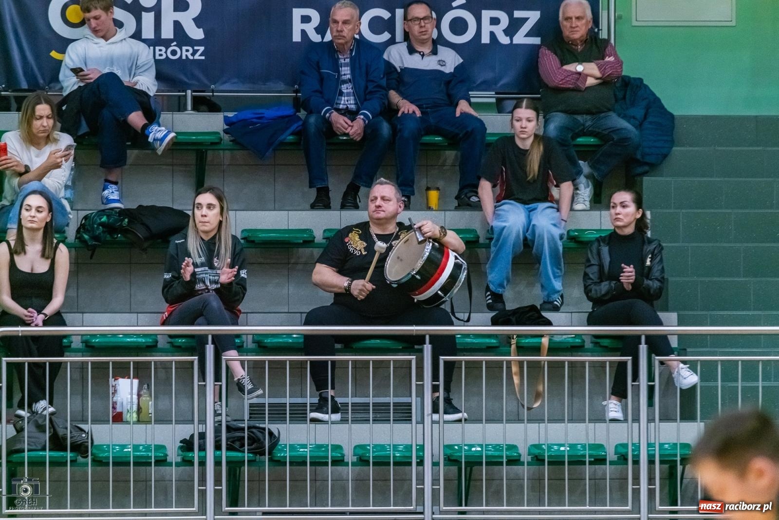 Zdjęcie w galerii na portalu naszraciborz.pl: Do tie-breaka zabrakło niewiele. KS Racibórz uległ Dąbrowie Górniczej [FOTO] wiadomości z regionu