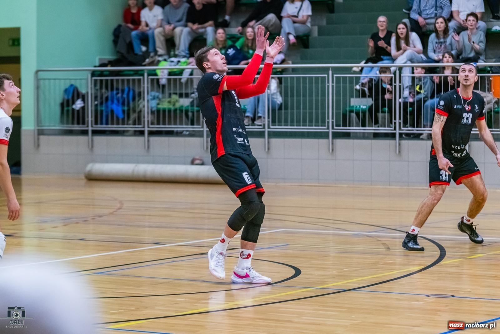 Zdjęcie w galerii na portalu naszraciborz.pl: Do tie-breaka zabrakło niewiele. KS Racibórz uległ Dąbrowie Górniczej [FOTO] wiadomości z regionu