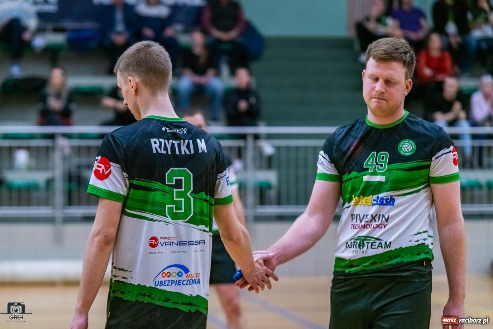 Zdjęcie w galerii na portalu naszraciborz.pl: Do tie-breaka zabrakło niewiele. KS Racibórz uległ Dąbrowie Górniczej [FOTO] wiadomości z regionu