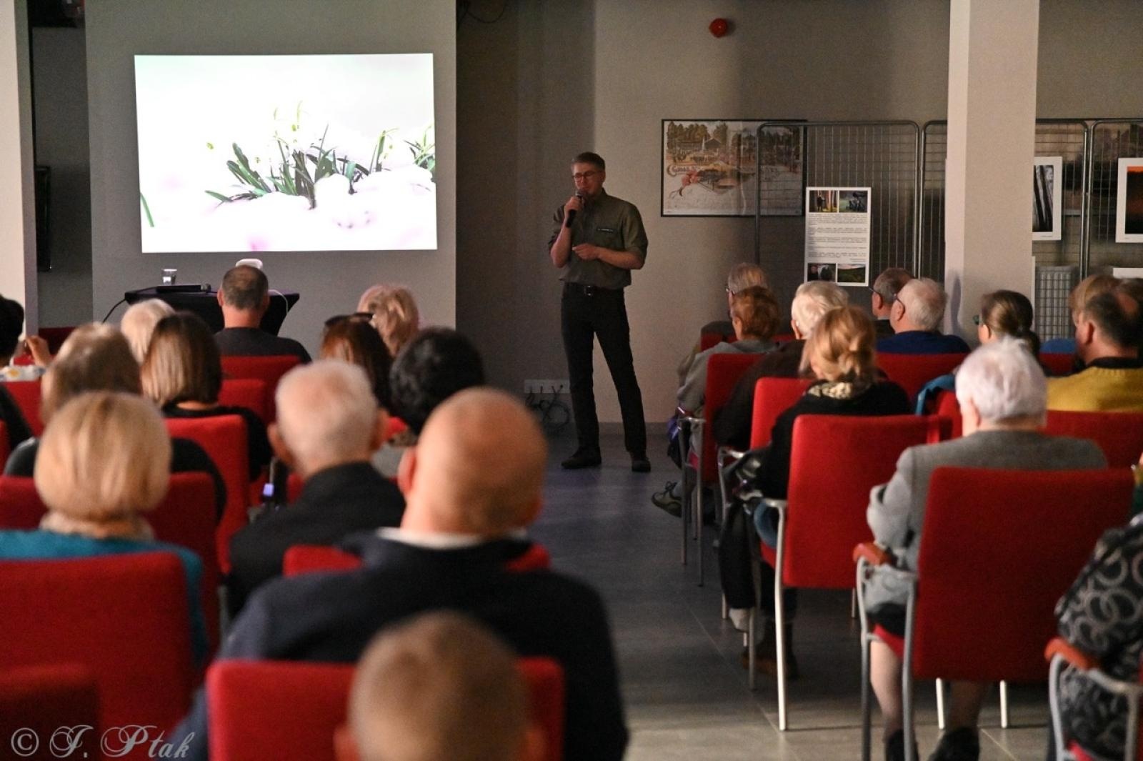 Zdjęcie w galerii na portalu naszraciborz.pl: Skarby przyrody i historii Łężczoka – kolejne spotkanie Akademii Leśnika za nami [FOTO i WIDEO] wiadomości z regionu