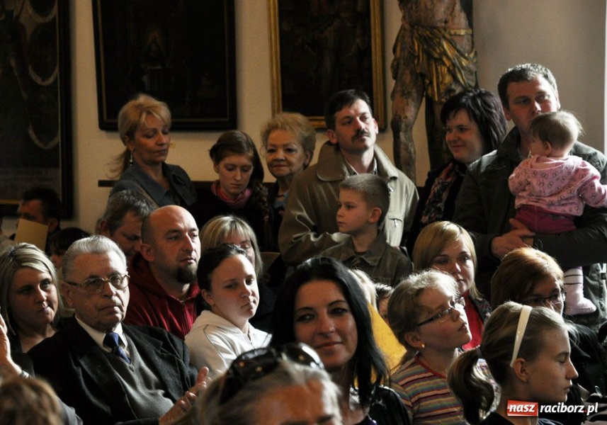 Zdjęcie w galerii na portalu naszraciborz.pl: Piękne ozdoby, ogromna frekwencja wiadomości z regionu