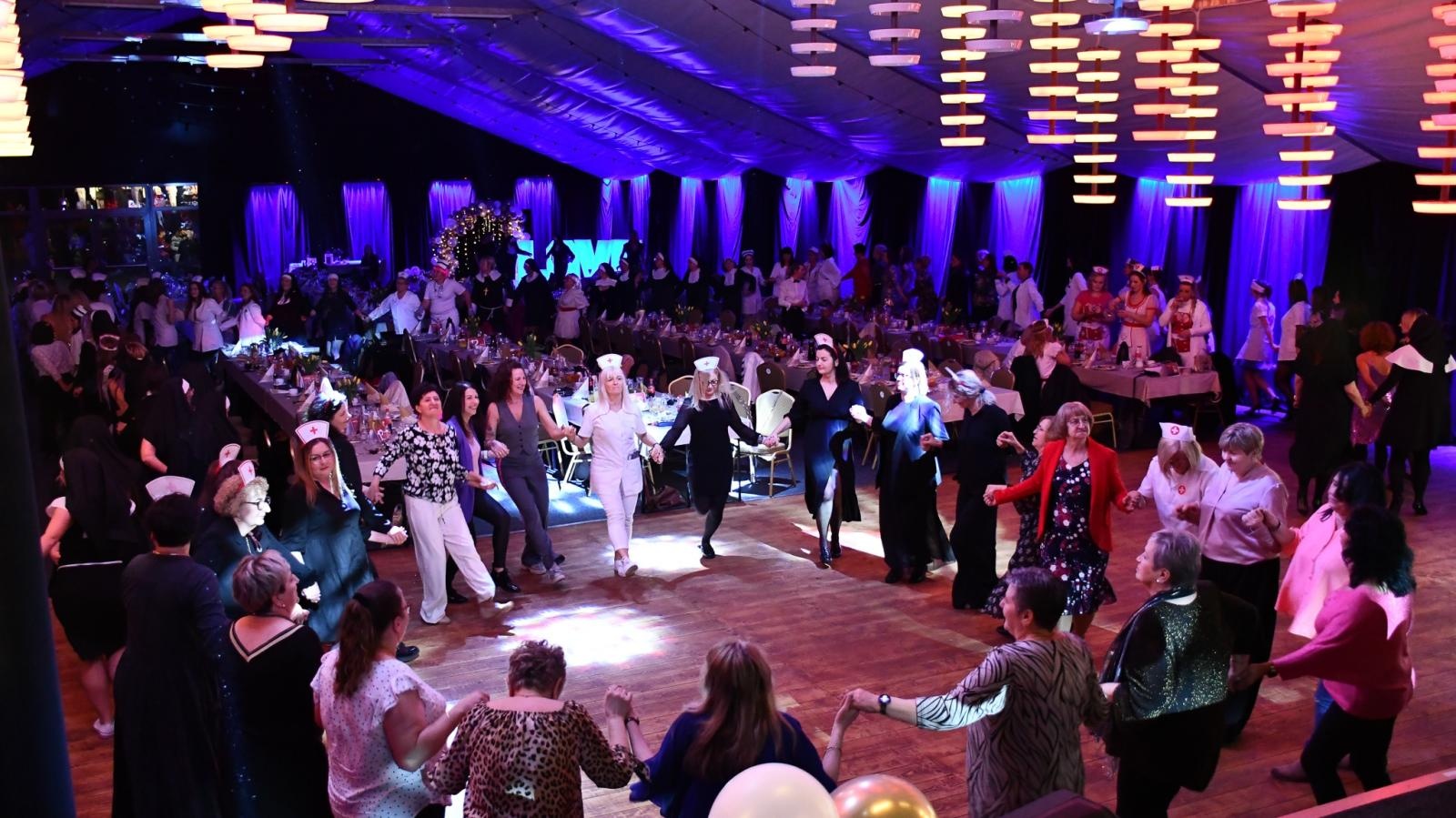 Zdjęcie w galerii na portalu naszraciborz.pl: Największy Babski Comber w regionie w obiekcie eventowym Aquabrax wiadomości z regionu