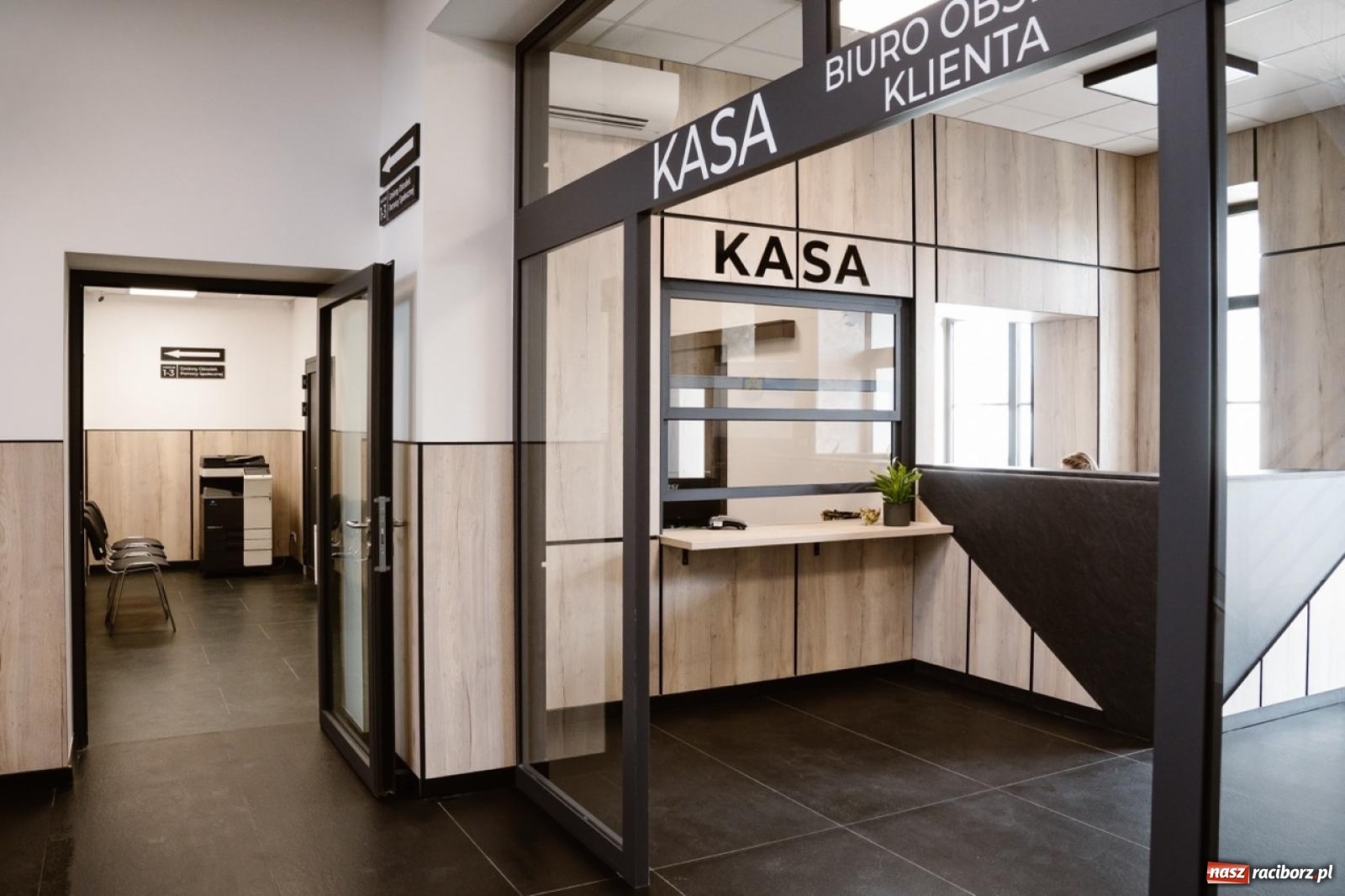 Zdjęcie w galerii na portalu naszraciborz.pl: Urząd Gminy w Pietrowicach Wielkich po metamorfozie [FOTO i WIDEO] wiadomości z regionu