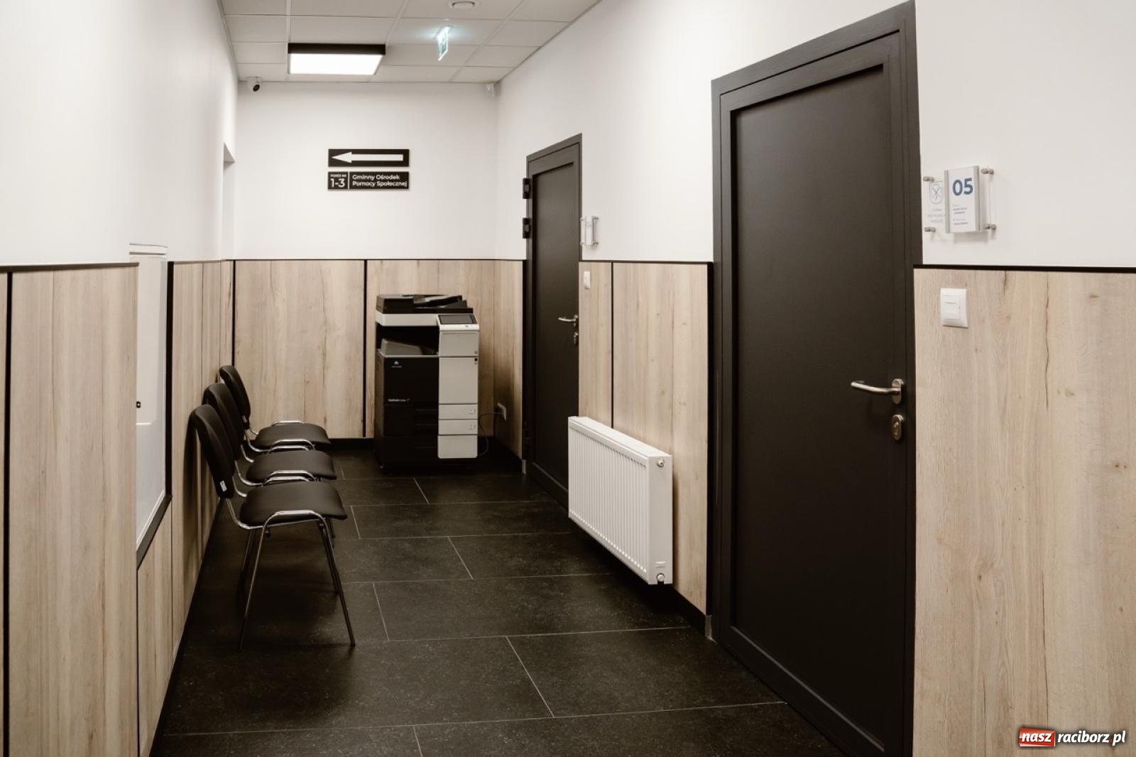 Zdjęcie w galerii na portalu naszraciborz.pl: Urząd Gminy w Pietrowicach Wielkich po metamorfozie [FOTO i WIDEO] wiadomości z regionu