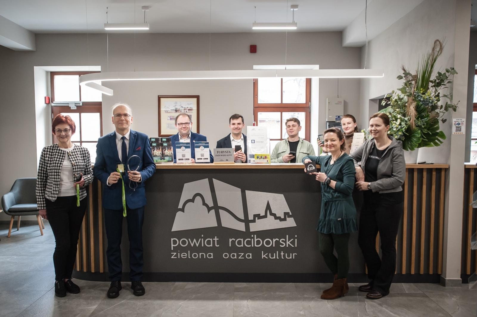 Zdjęcie w galerii na portalu naszraciborz.pl: Punkt Informacji Turystycznej na Zamku Piastowskim w Raciborzu z najwyższą certyfikacją wiadomości z regionu