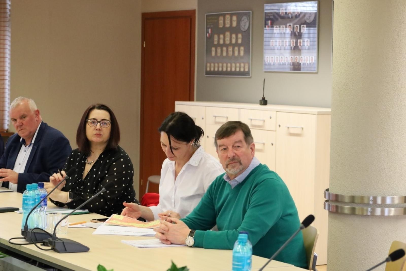 Zdjęcie w galerii na portalu naszraciborz.pl: Obradowała powiatowa komisja bezpieczeństwa wiadomości z regionu