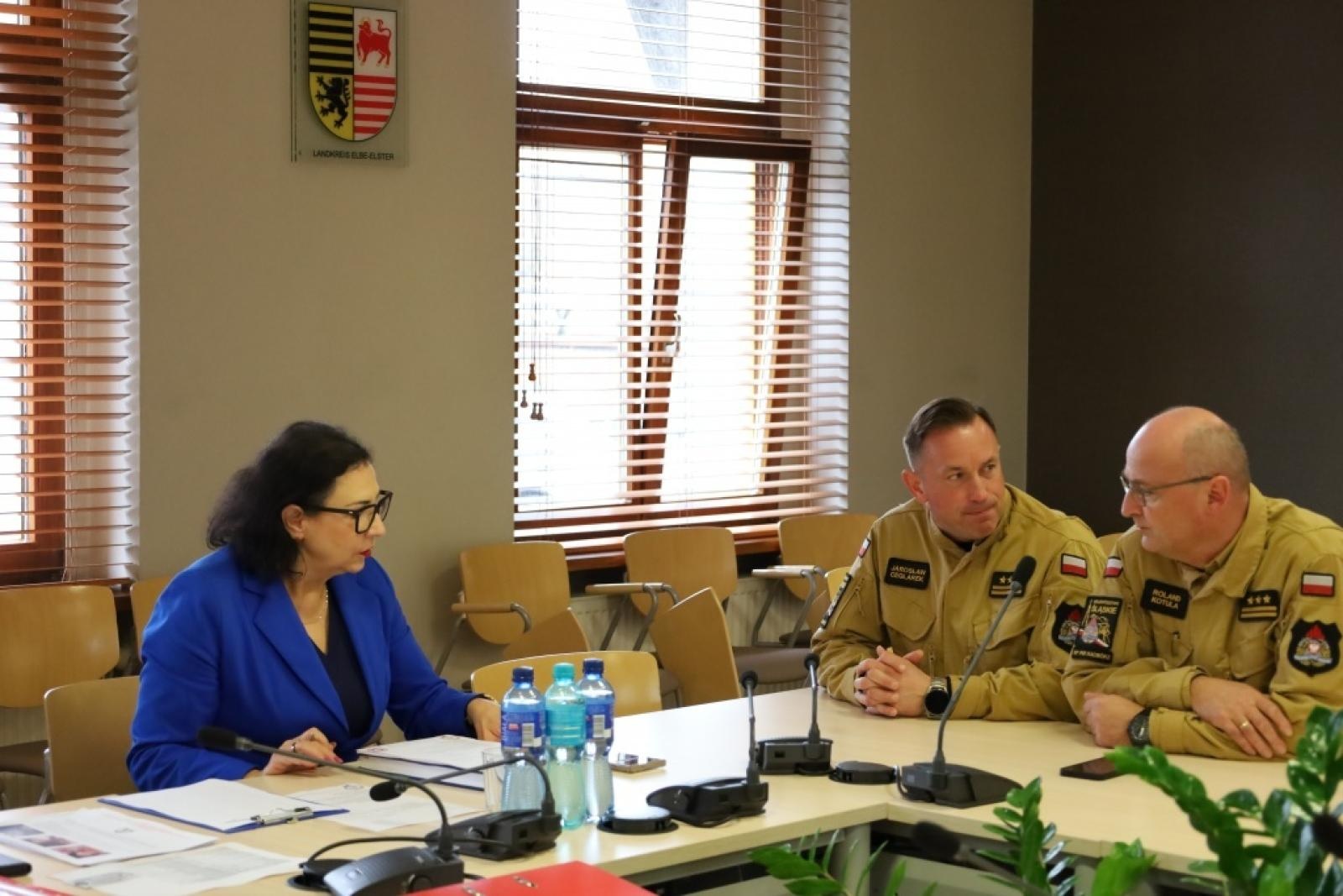 Zdjęcie w galerii na portalu naszraciborz.pl: Obradowała powiatowa komisja bezpieczeństwa wiadomości z regionu