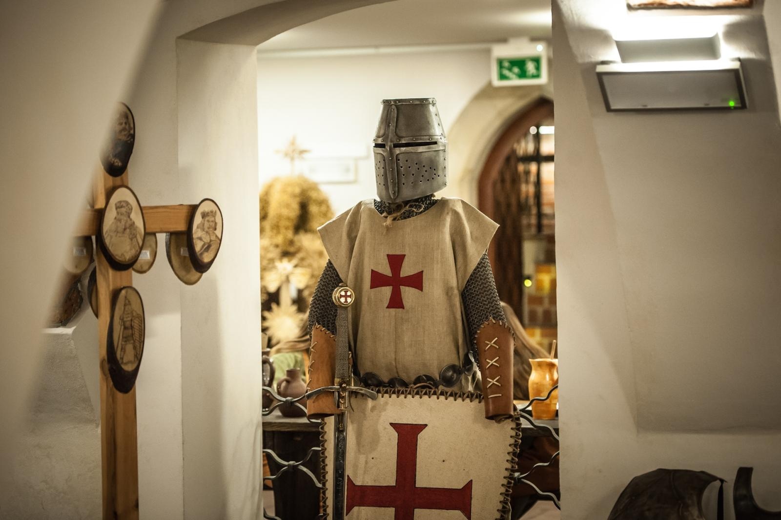 Zdjęcie w galerii na portalu naszraciborz.pl: Aplikacja mobilna ułatwia zwiedzanie Zamku Piastowskiego w Raciborzu - wdrożono system Movie Guide wiadomości z regionu