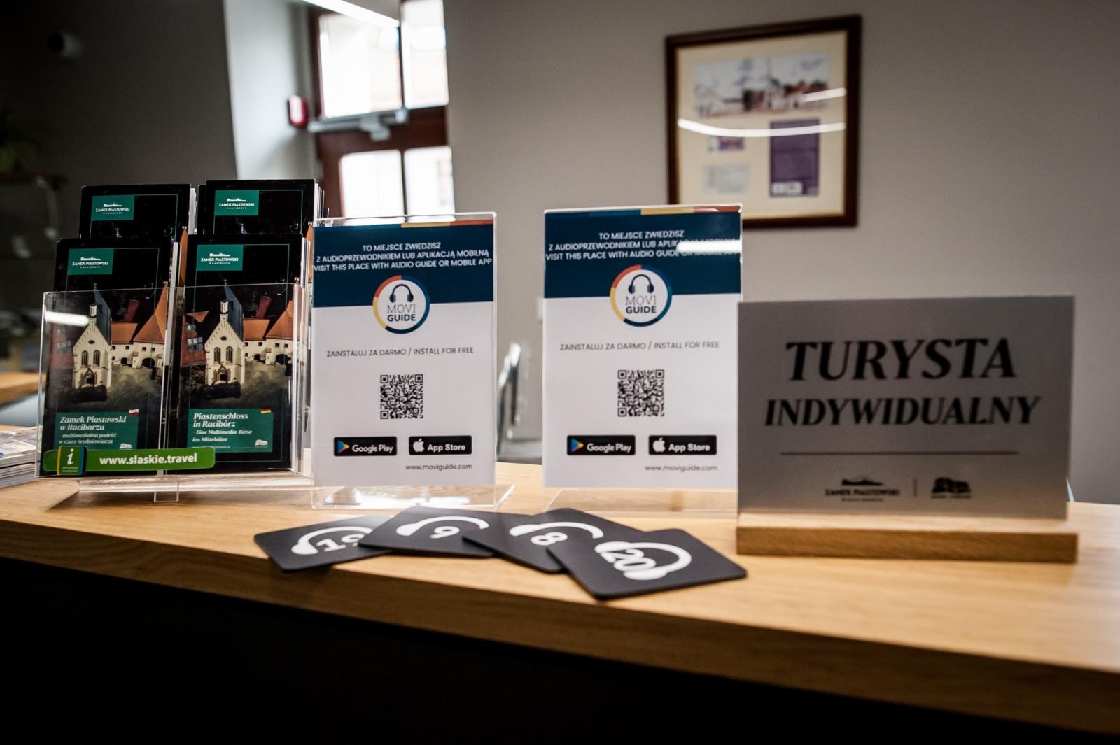 Zdjęcie w galerii na portalu naszraciborz.pl: Aplikacja mobilna ułatwia zwiedzanie Zamku Piastowskiego w Raciborzu - wdrożono system Movie Guide wiadomości z regionu