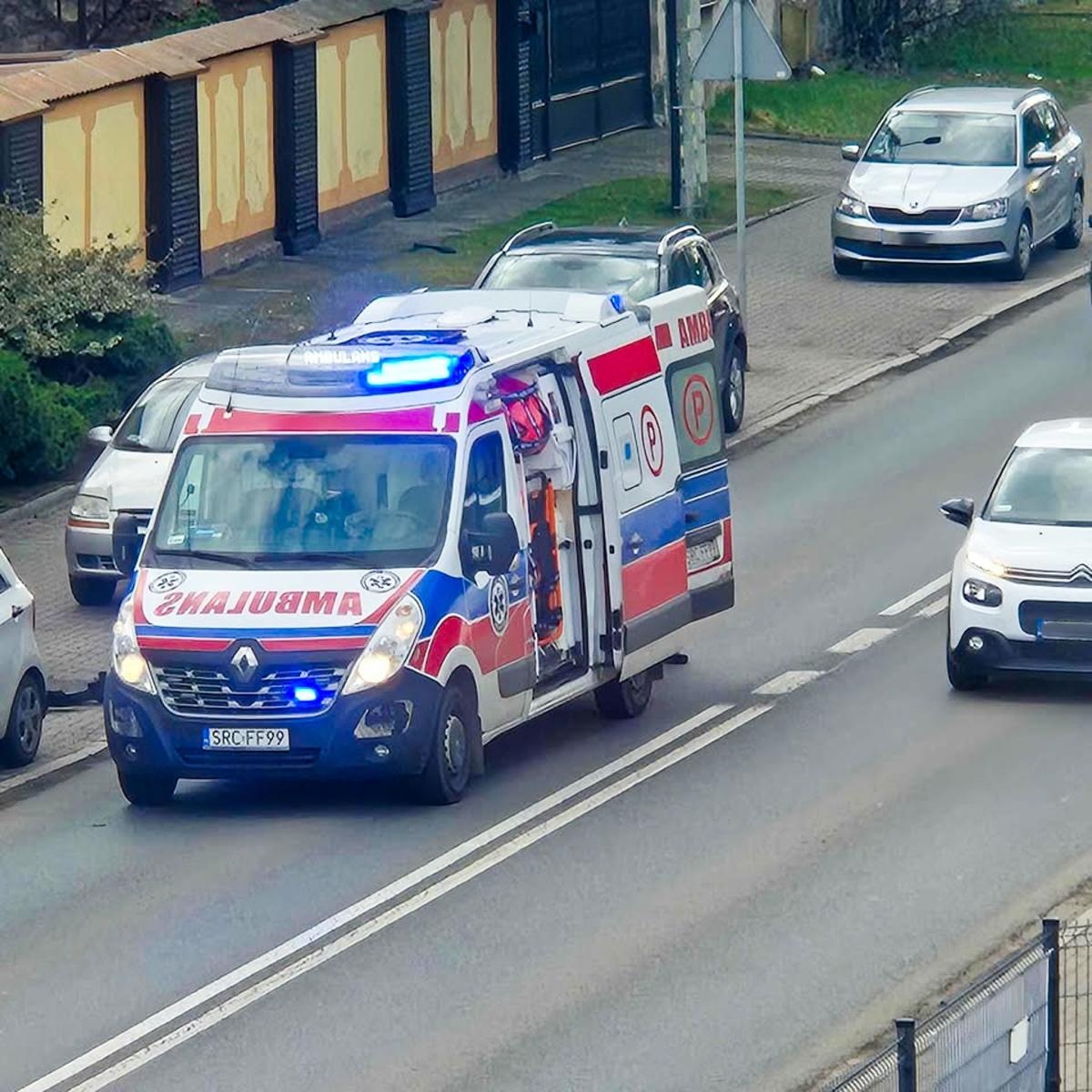 Zdjęcie w galerii na portalu naszraciborz.pl: Dwa zdarzenia drogowe w Raciborzu – interwencja policji i pogotowia wiadomości z regionu
