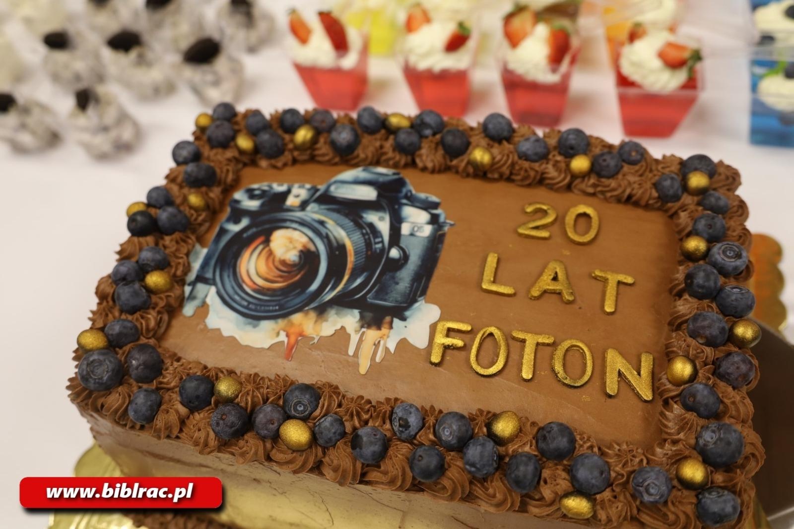 Zdjęcie w galerii na portalu naszraciborz.pl: 20 lat FOTONU w bibliotece wiadomości z regionu