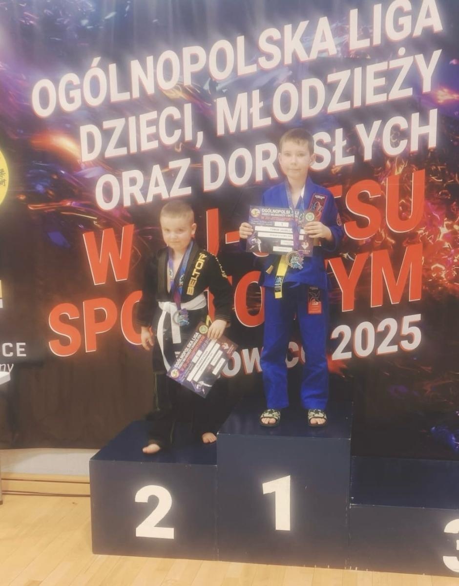 Zdjęcie w galerii na portalu naszraciborz.pl: Łamatorzy przywieźli worek złotych medali wiadomości z regionu