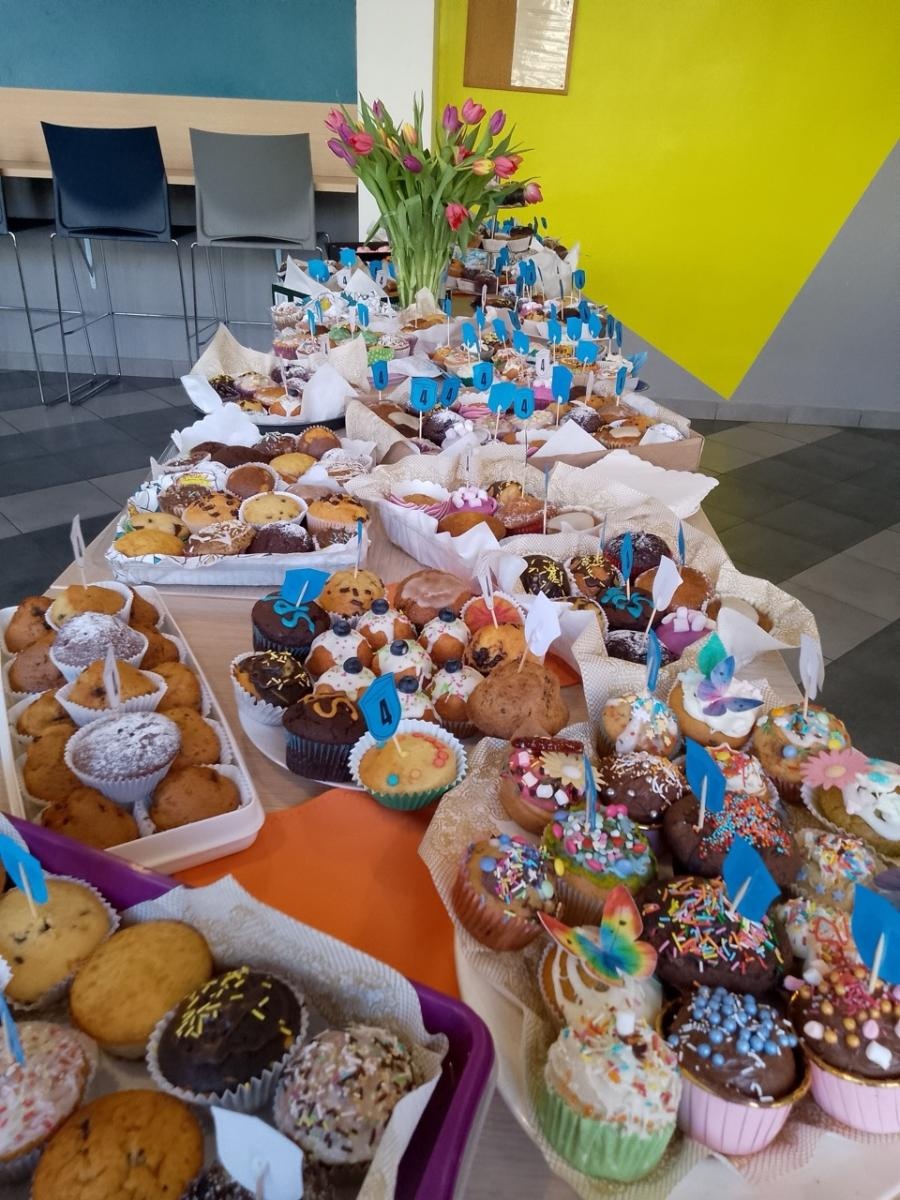 Zdjęcie w galerii na portalu naszraciborz.pl: Rozwiń skrzydła w SP4 – dzień otwarty dla przyszłych uczniów wiadomości z regionu