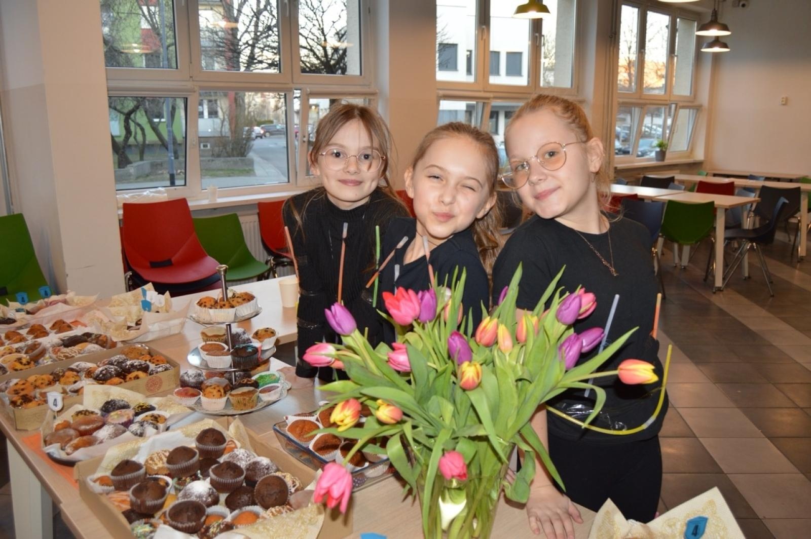 Zdjęcie w galerii na portalu naszraciborz.pl: Rozwiń skrzydła w SP4 – dzień otwarty dla przyszłych uczniów wiadomości z regionu