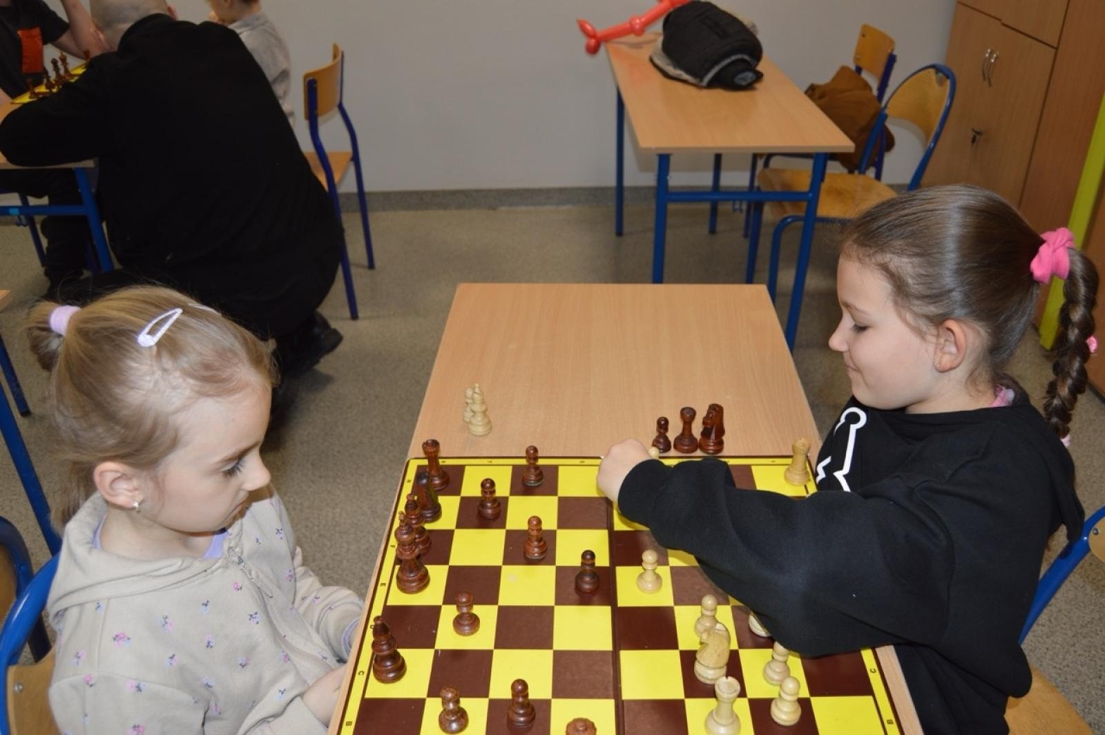 Zdjęcie w galerii na portalu naszraciborz.pl: Rozwiń skrzydła w SP4 – dzień otwarty dla przyszłych uczniów wiadomości z regionu