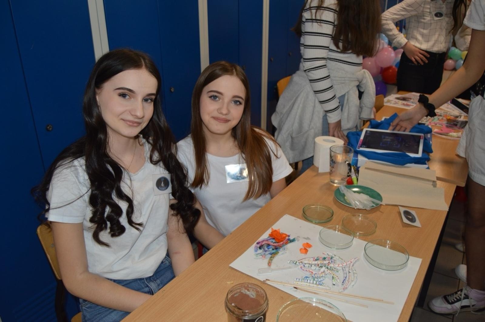 Zdjęcie w galerii na portalu naszraciborz.pl: Rozwiń skrzydła w SP4 – dzień otwarty dla przyszłych uczniów wiadomości z regionu