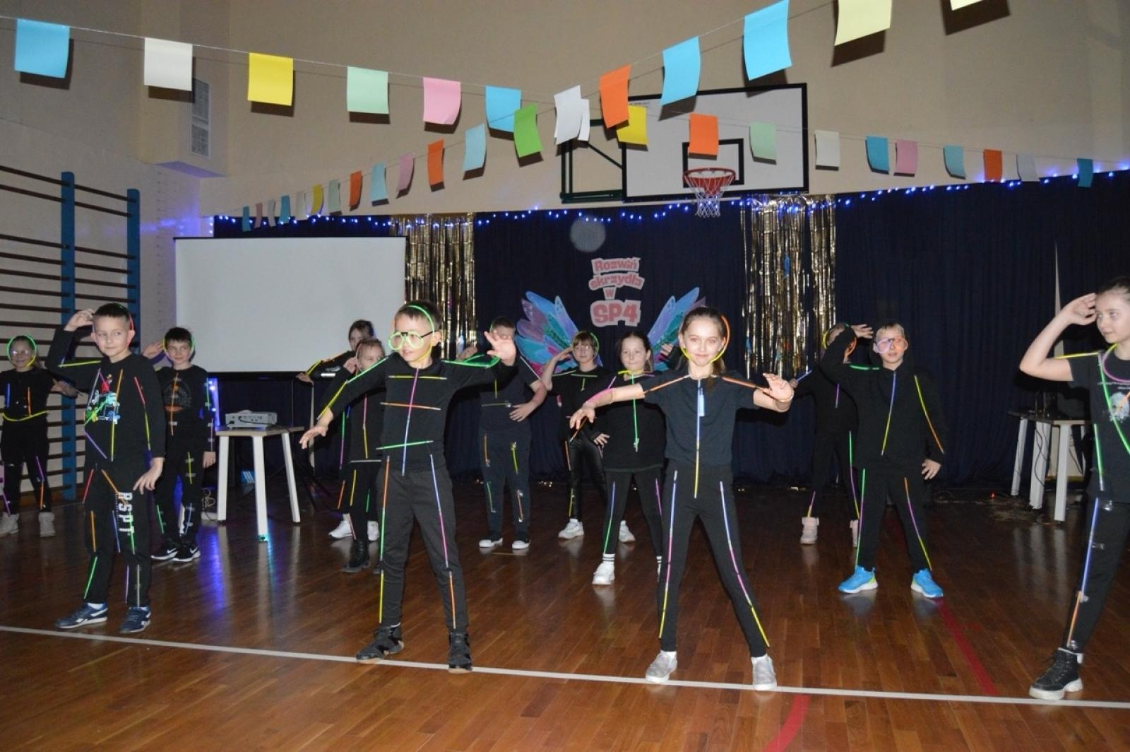 Zdjęcie w galerii na portalu naszraciborz.pl: Rozwiń skrzydła w SP4 – dzień otwarty dla przyszłych uczniów wiadomości z regionu