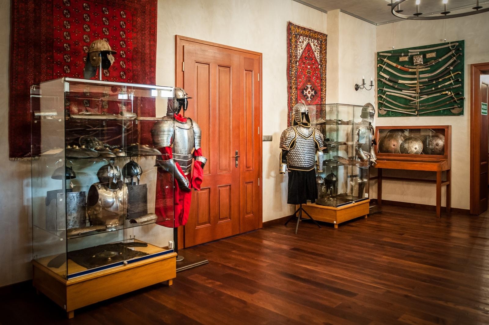 Zdjęcie w galerii na portalu naszraciborz.pl: Broń Wschodu. Raciborski zamek przenosi w czasy z trylogii Sienkiewicza wiadomości z regionu