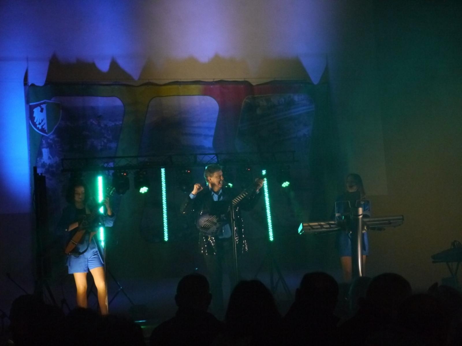 Zdjęcie w galerii na portalu naszraciborz.pl: Muzyka i solidarność dla Patryka – wyjątkowy koncert charytatywny w Nędzy wiadomości z regionu