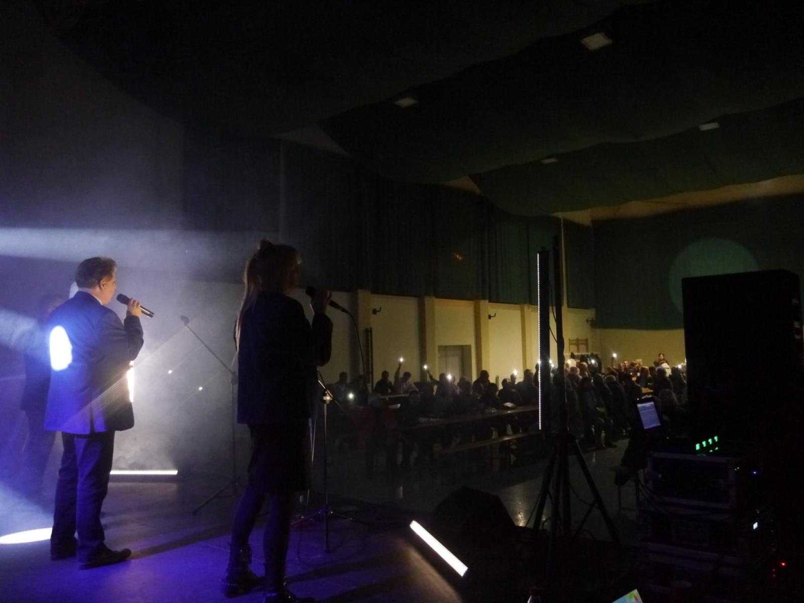 Zdjęcie w galerii na portalu naszraciborz.pl: Muzyka i solidarność dla Patryka – wyjątkowy koncert charytatywny w Nędzy wiadomości z regionu