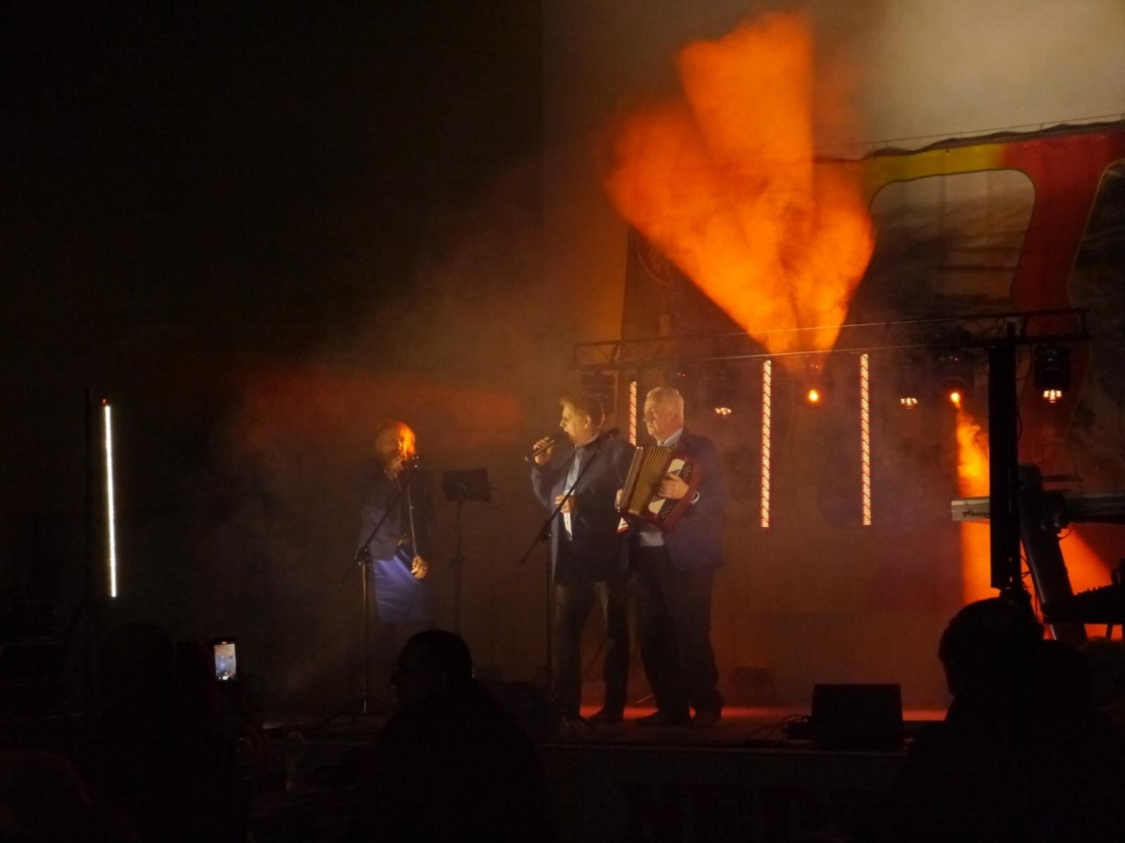 Zdjęcie w galerii na portalu naszraciborz.pl: Muzyka i solidarność dla Patryka – wyjątkowy koncert charytatywny w Nędzy wiadomości z regionu