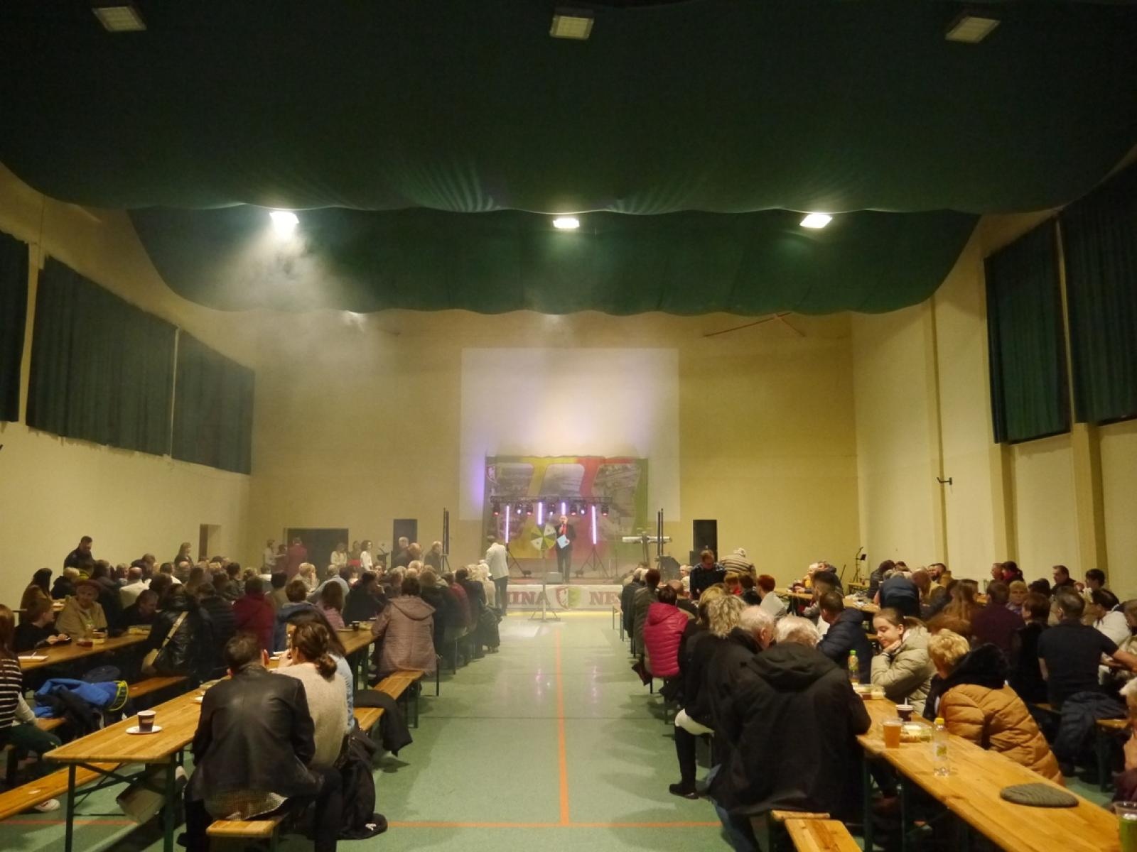 Zdjęcie w galerii na portalu naszraciborz.pl: Muzyka i solidarność dla Patryka – wyjątkowy koncert charytatywny w Nędzy wiadomości z regionu